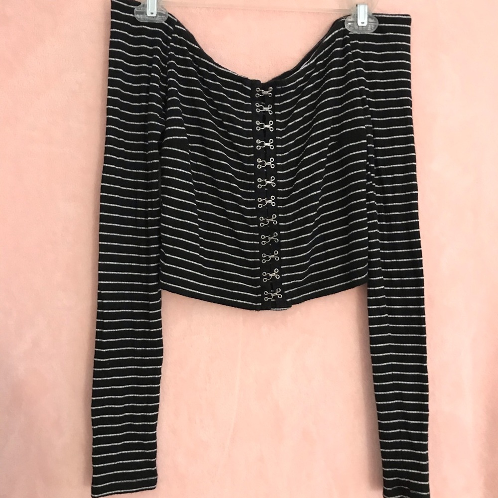Wild Fable long sleeve off-shoulder crop top